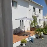 فندق مبيت وإفطار Casa Kalu ساو برأس دي البورتيل